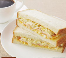 たまご&チーズコースローのサンド.png