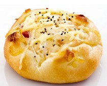 ツナじゃがパン.jpg