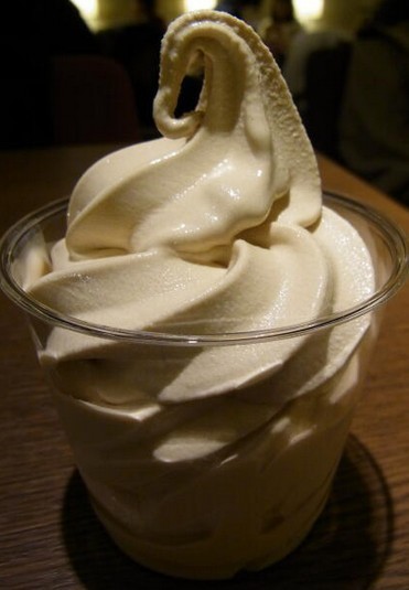 小林牧場牛乳ソフトクリーム.jpg